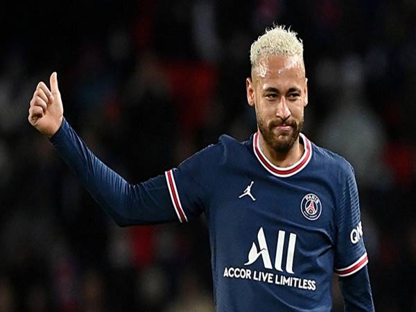 Tiền vệ cánh trái – Vai trò và những cầu thủ tiêu biểu